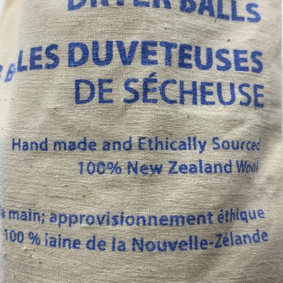 Woolen dryer balls NEW not cc eligible - Picture 2 of 4